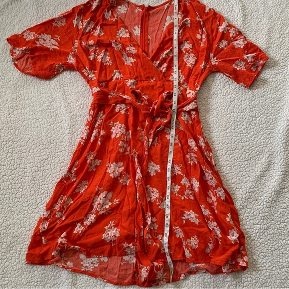 Dynamite  Red Floral Dress - Picture 7 of 10